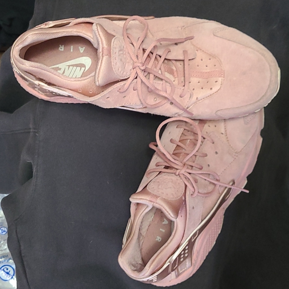 NIKE Huarache